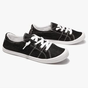 NWOT Forever Link Comfort-01 Slip-On Black Canvas Sneakers Size 6